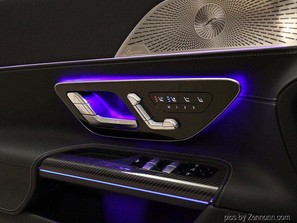 Used 2024 Mercedes-Benz SL 55 AMG 4MATIC image 29