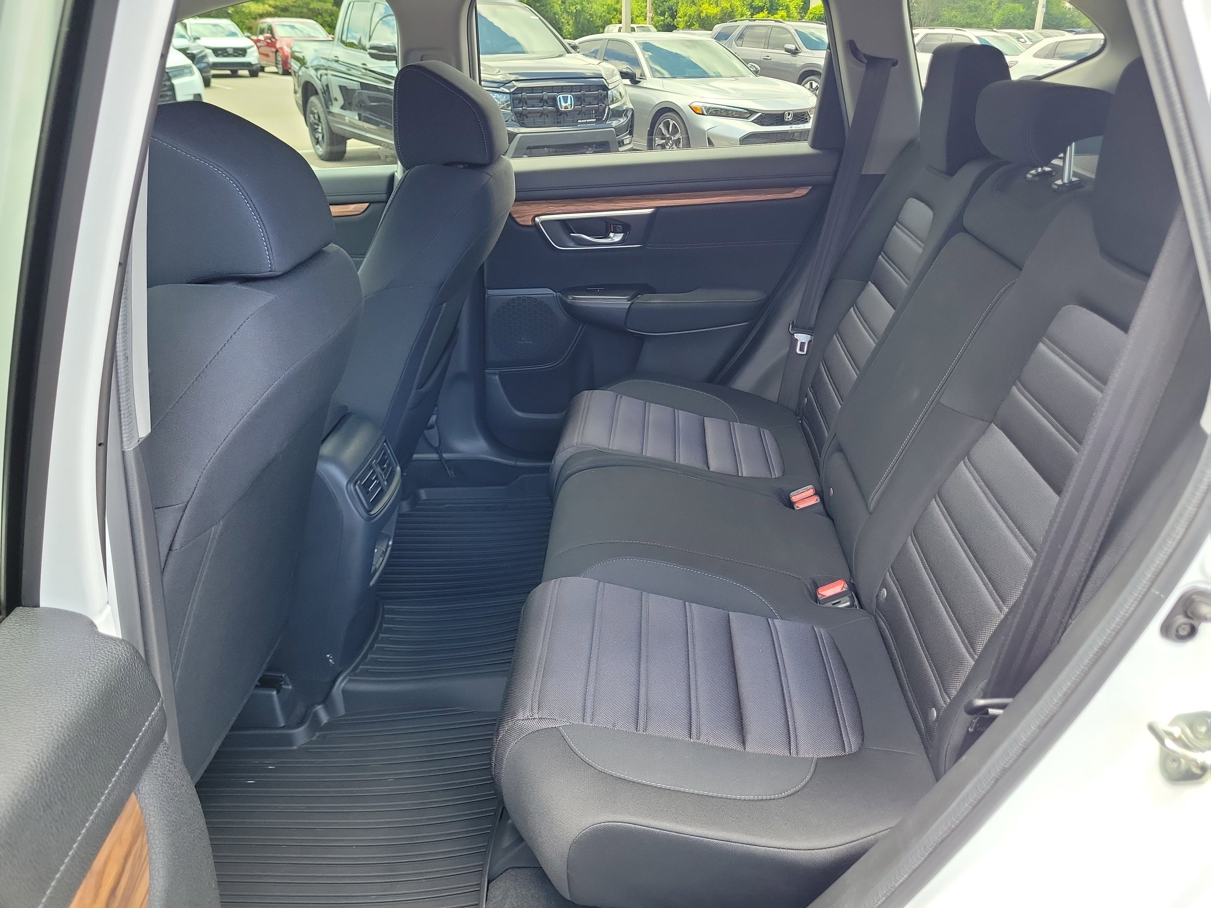 Used 2019 Honda CR-V EX image 9
