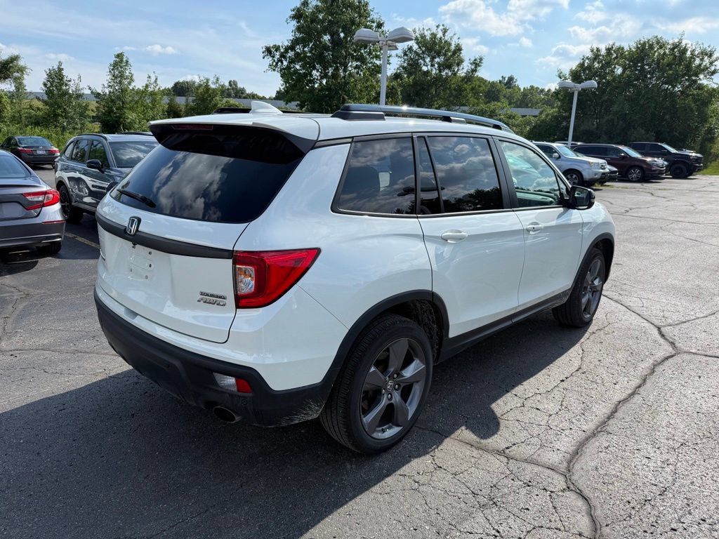Certified 2019 Honda Passport Touring image 3