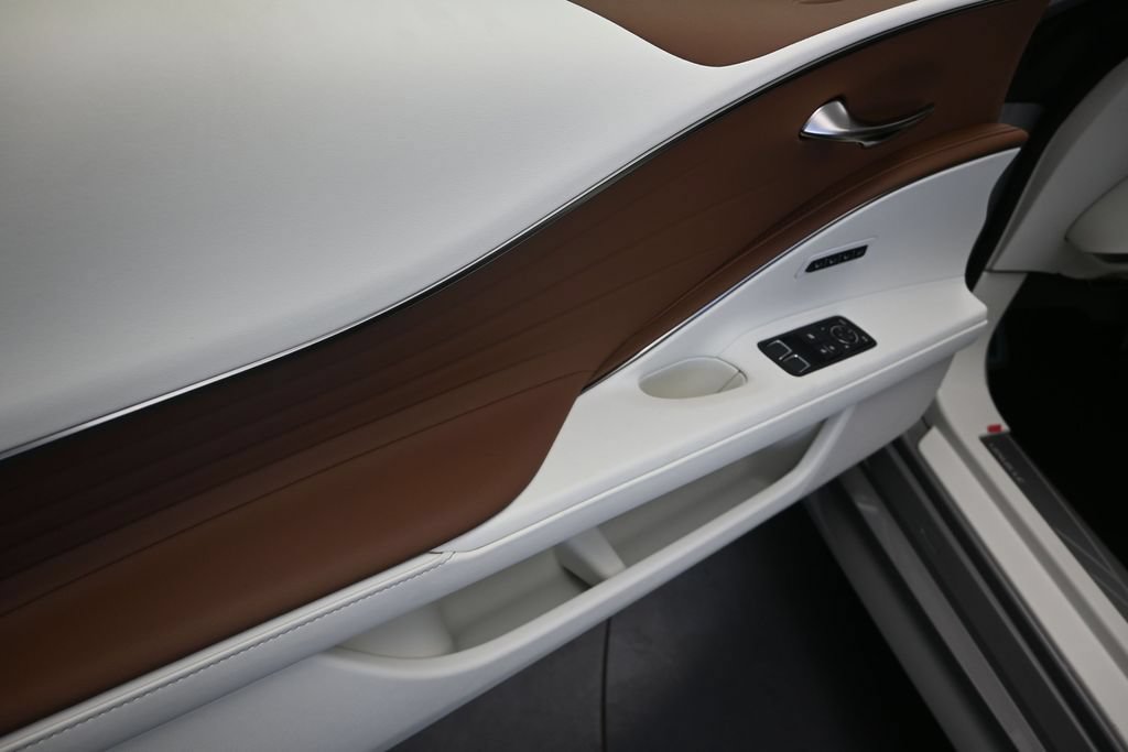 New 2026 Lexus LC 500 Convertible w/ Inspiration Series RWD image 11