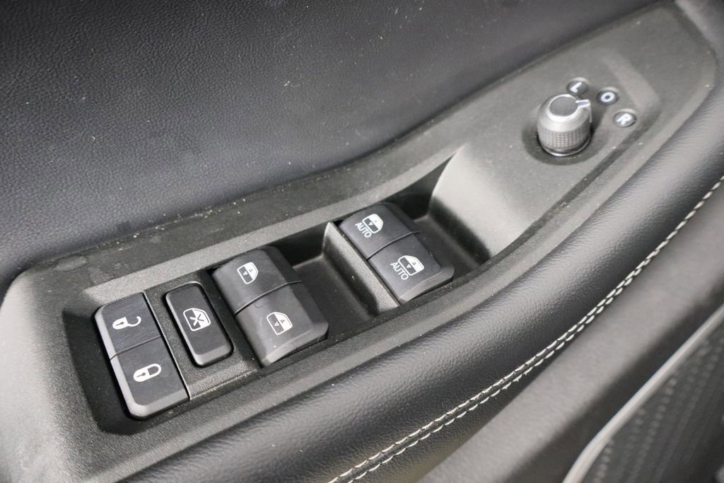 Used 2021 Jeep Grand Cherokee L Limited image 23