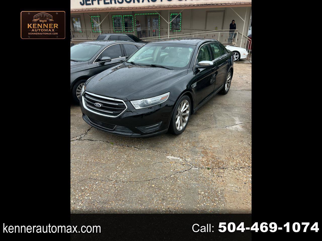 Used 2013 Ford Taurus Limited FWD image 1