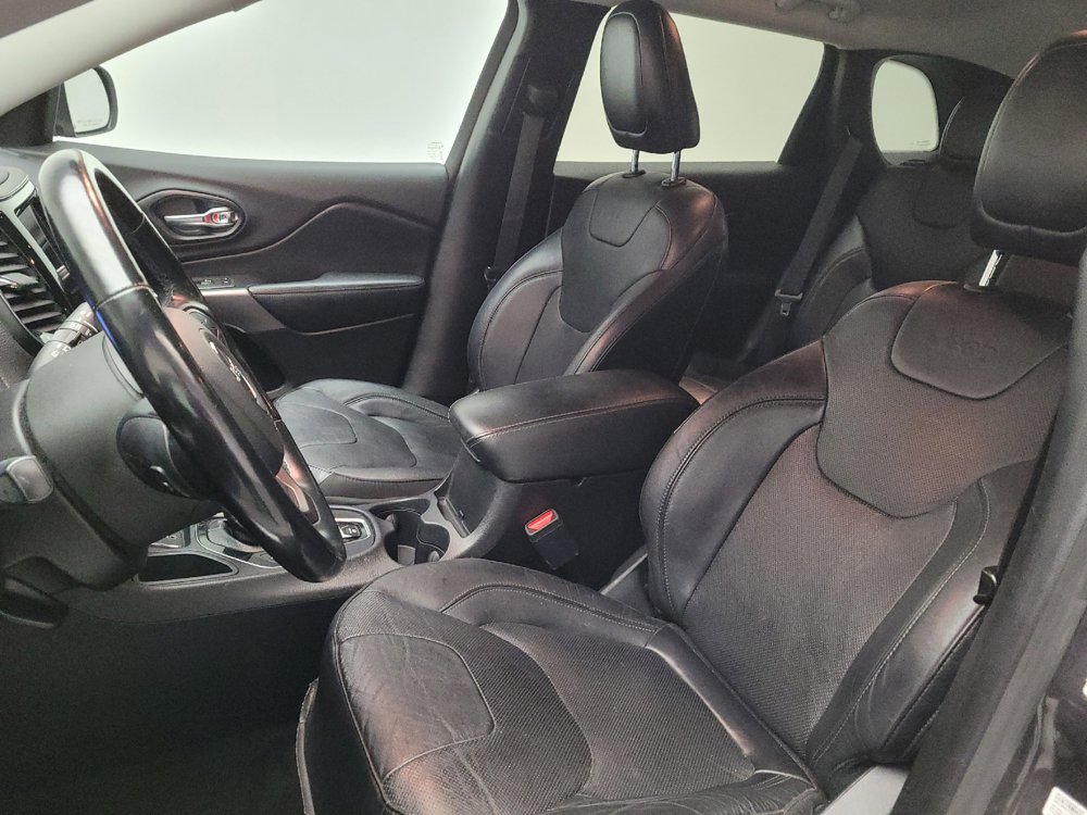 Used 2020 Jeep Cherokee Limited FWD image 17
