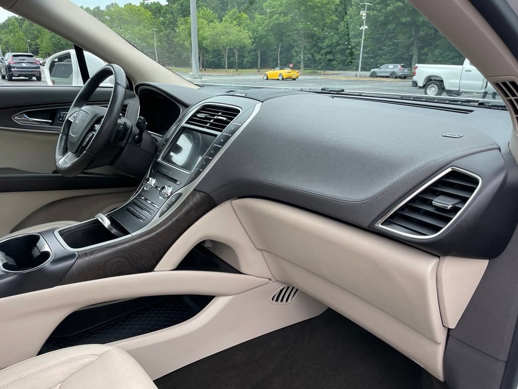 Used 2020 Lincoln Nautilus Reserve w/ Equipment Group 201A FWD image 33