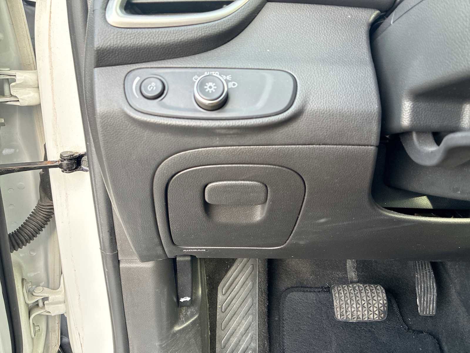 Certified 2018 Chevrolet Trax LS image 17