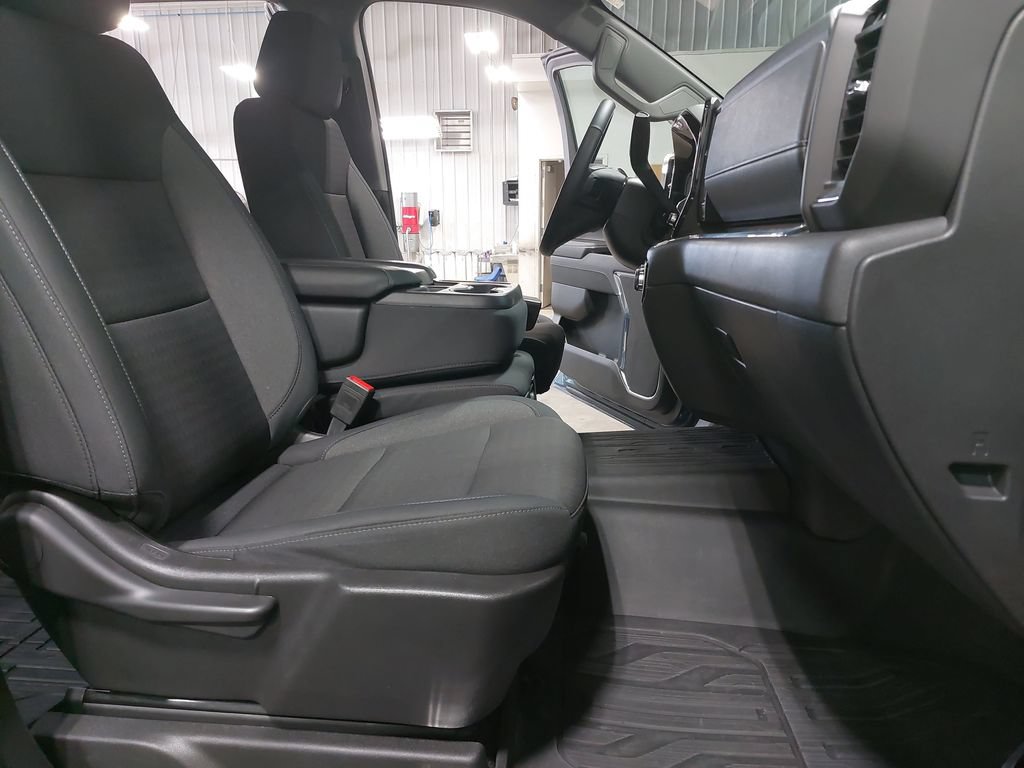 Used 2024 GMC Sierra 1500 SLE w/ Preferred Package AWD/4WD image 10