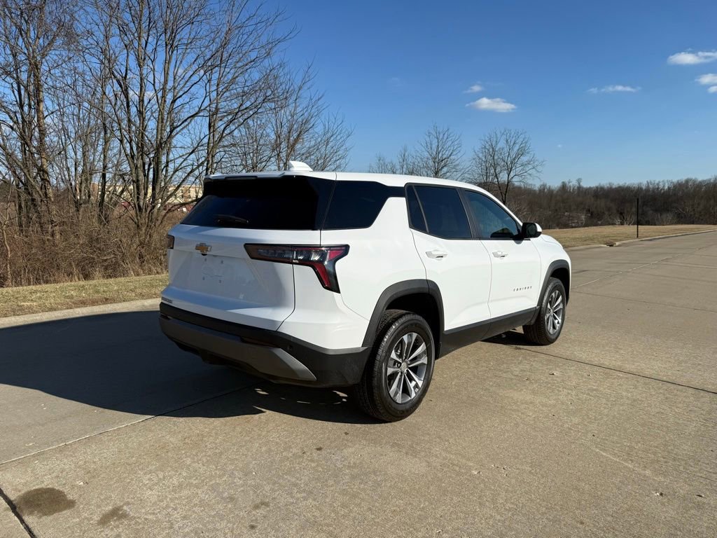 New 2026 Chevrolet Equinox LT w/ Convenience Package II image 3