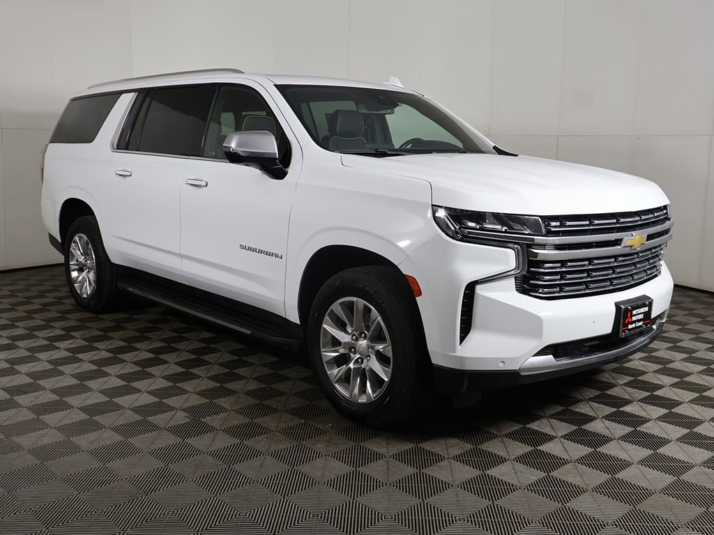 Used 2023 Chevrolet Suburban Premier AWD/4WD image 2