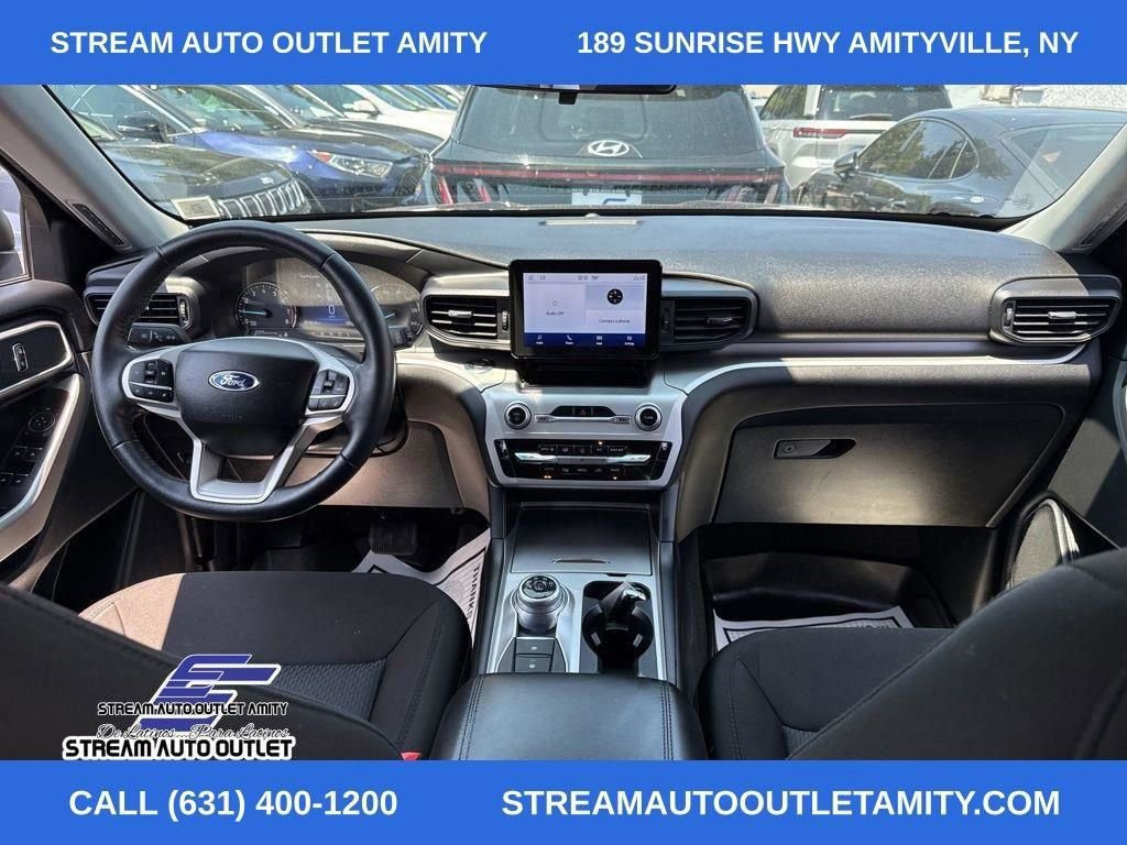 Used 2022 Ford Explorer XLT image 26