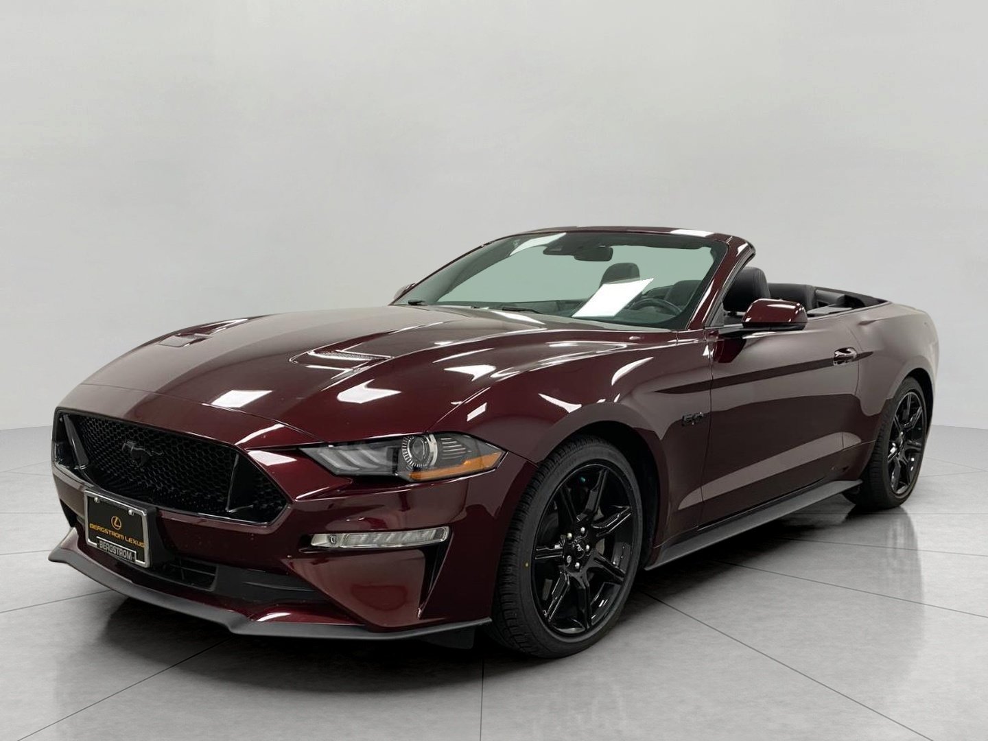 Used 2018 Ford Mustang GT Premium w/ Safe & Smart Package RWD image 10