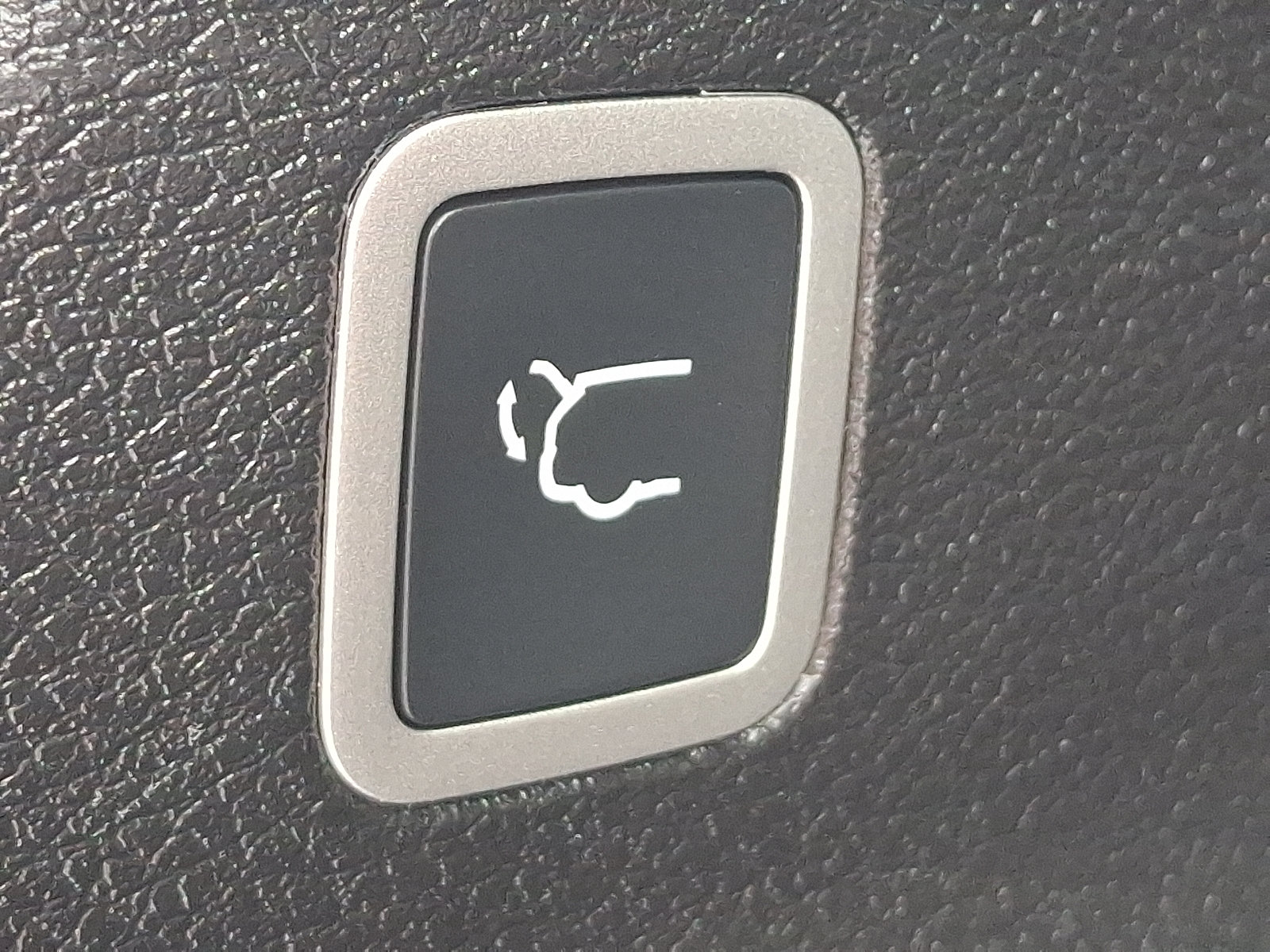 Used 2026 Chrysler Pacifica Select FWD image 28