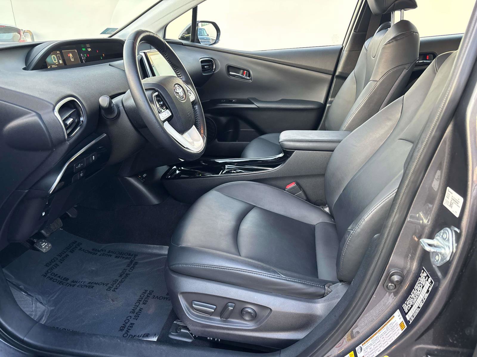 Used 2018 Toyota Prius Prime Premium w/ Carpet Mat Package FWD image 7