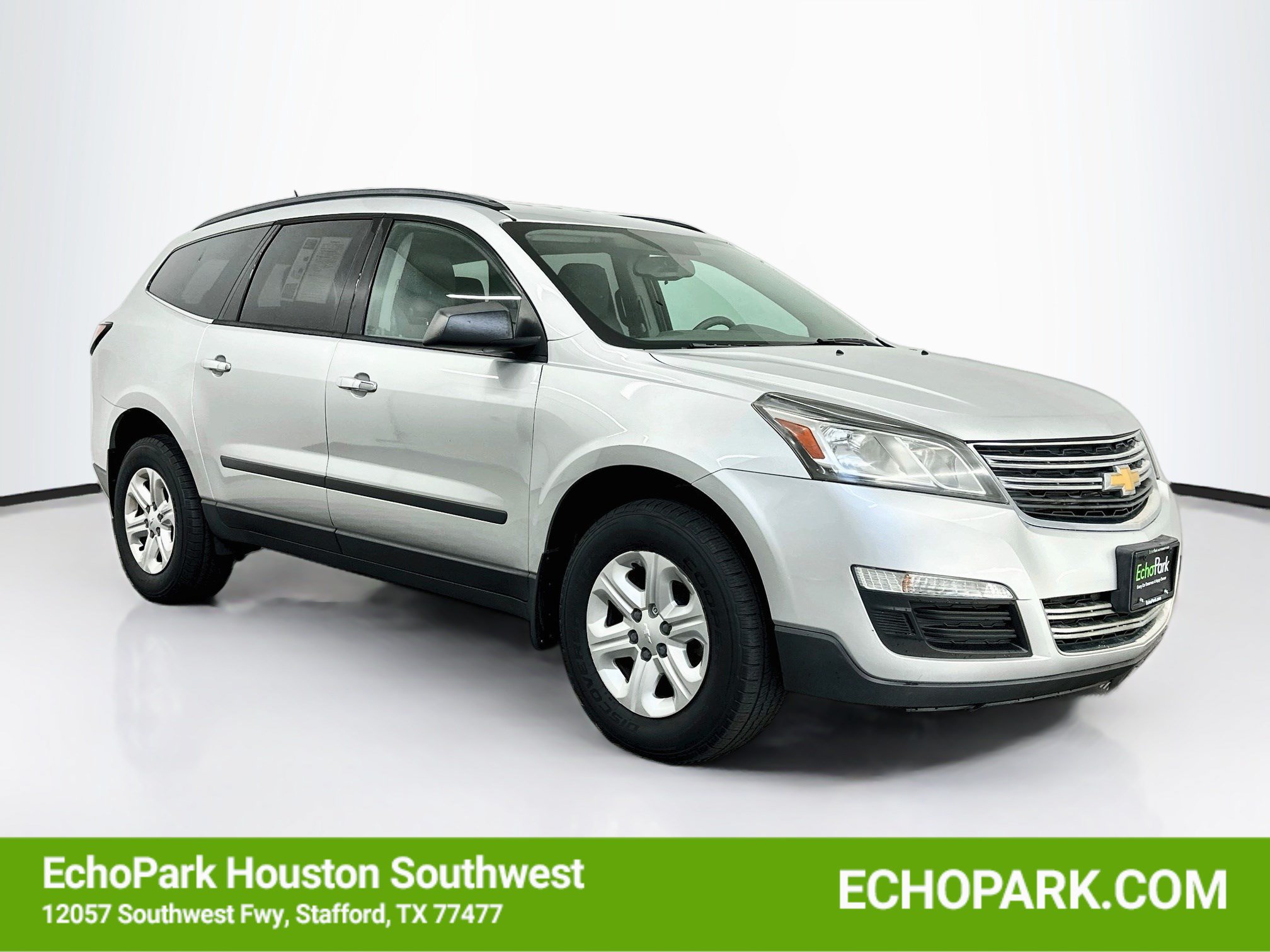 Used 2015 Chevrolet Traverse LS FWD image 1