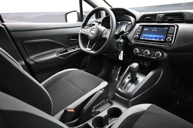 Used 2025 Nissan Versa S w/ Trunk Package FWD image 16