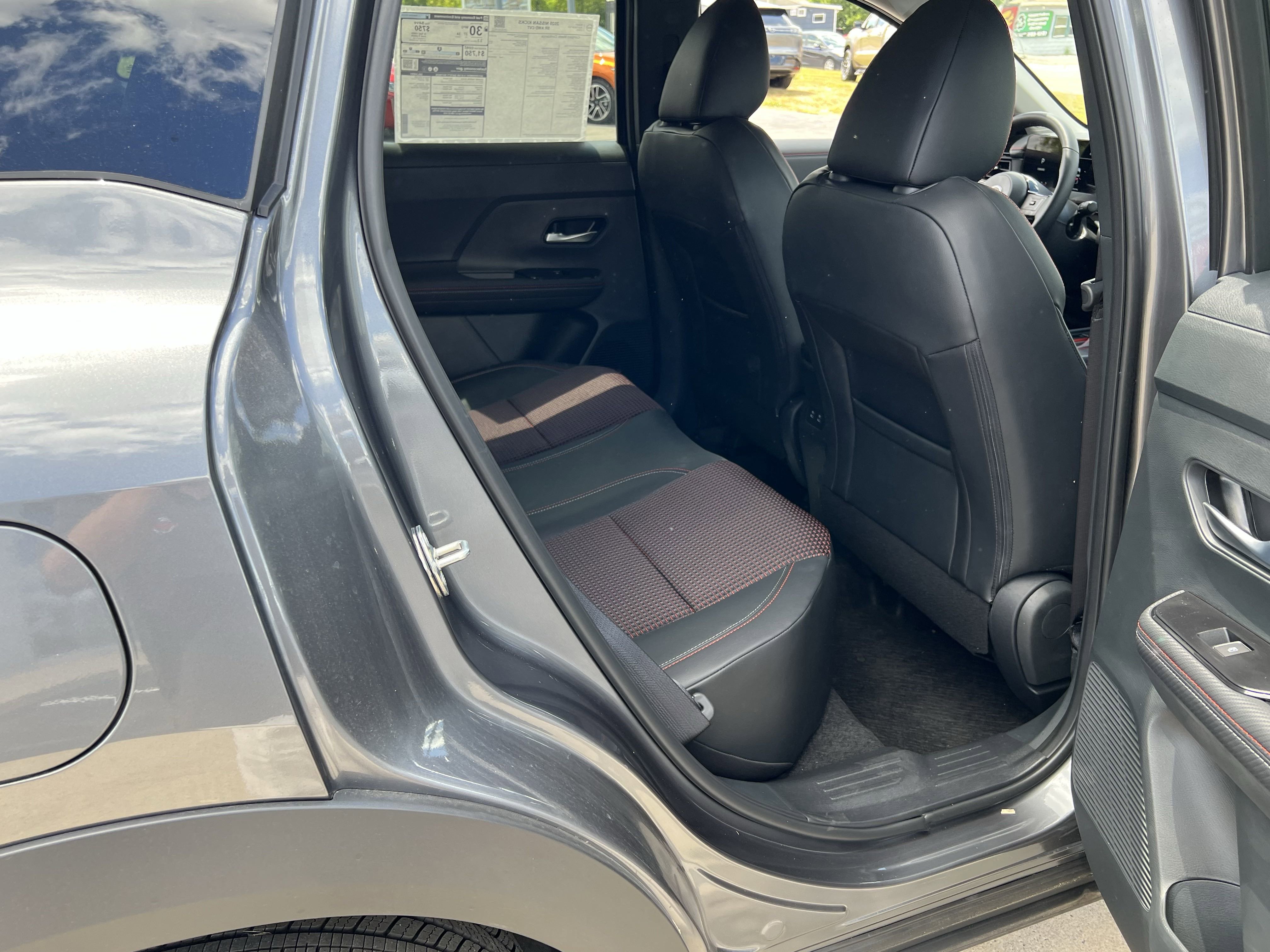 New 2025 Nissan Kicks SR image 12