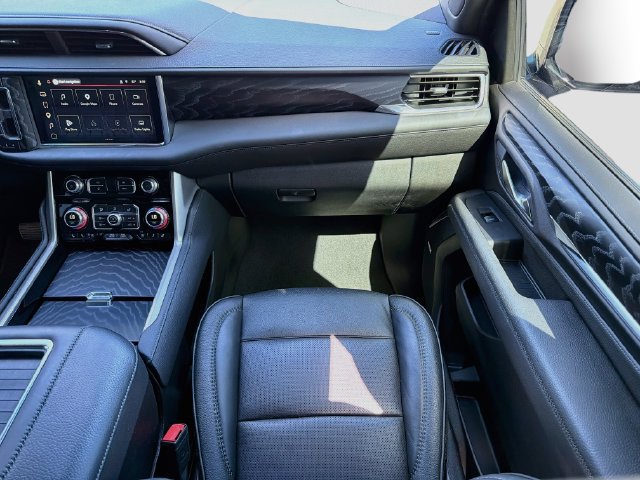 Used 2024 GMC Yukon Denali AWD/4WD image 19