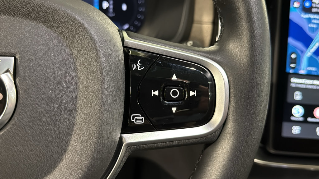 Certified 2026 Volvo XC90 B6 Plus AWD/4WD image 13