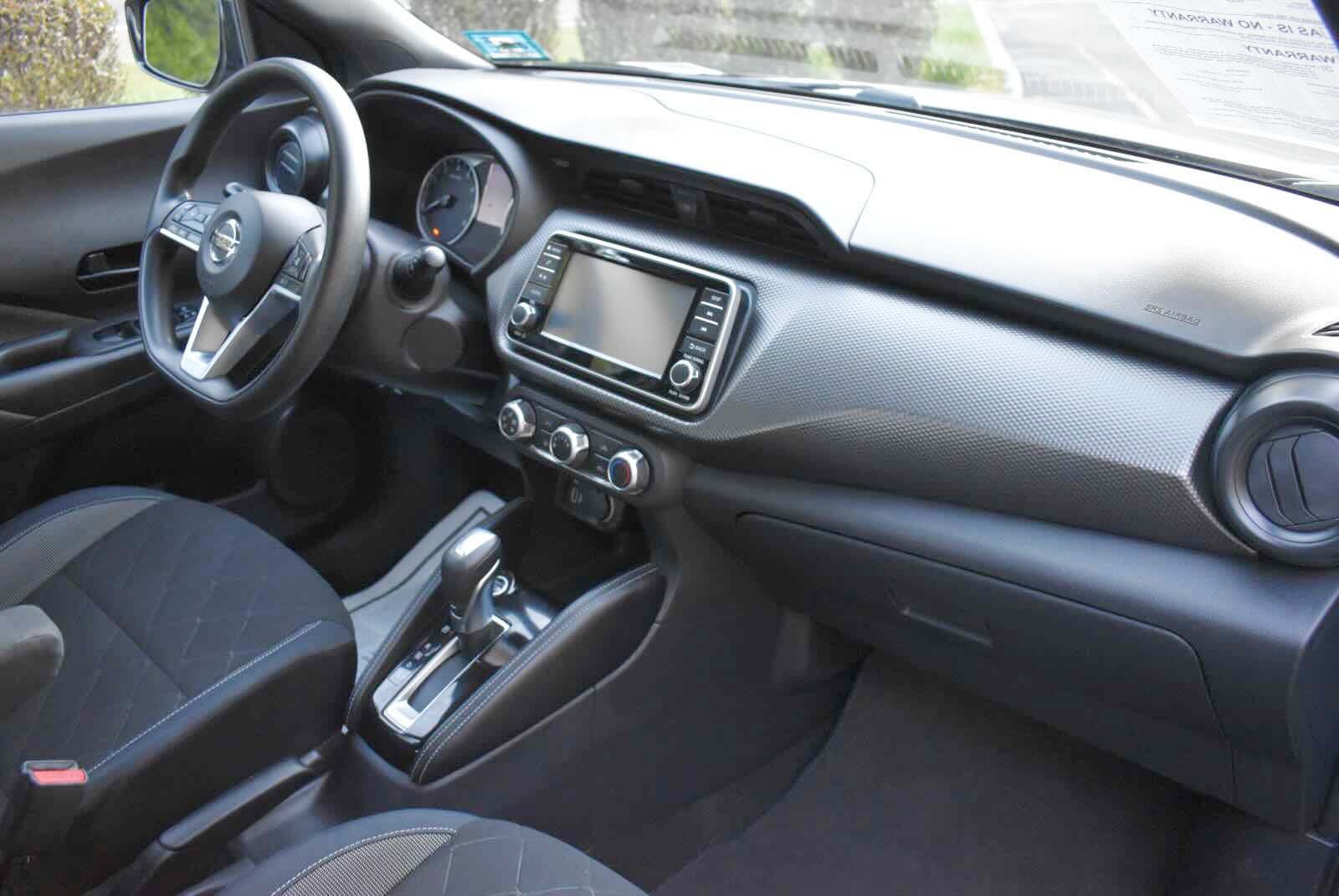 Used 2018 Nissan Kicks S FWD image 38