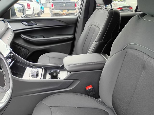 New 2026 Jeep Grand Cherokee Laredo X AWD/4WD image 13