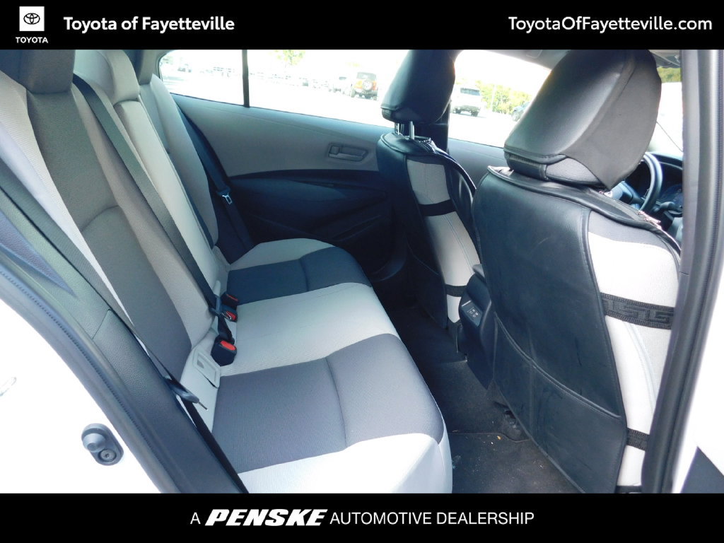 Used 2026 Toyota Corolla LE FWD image 5