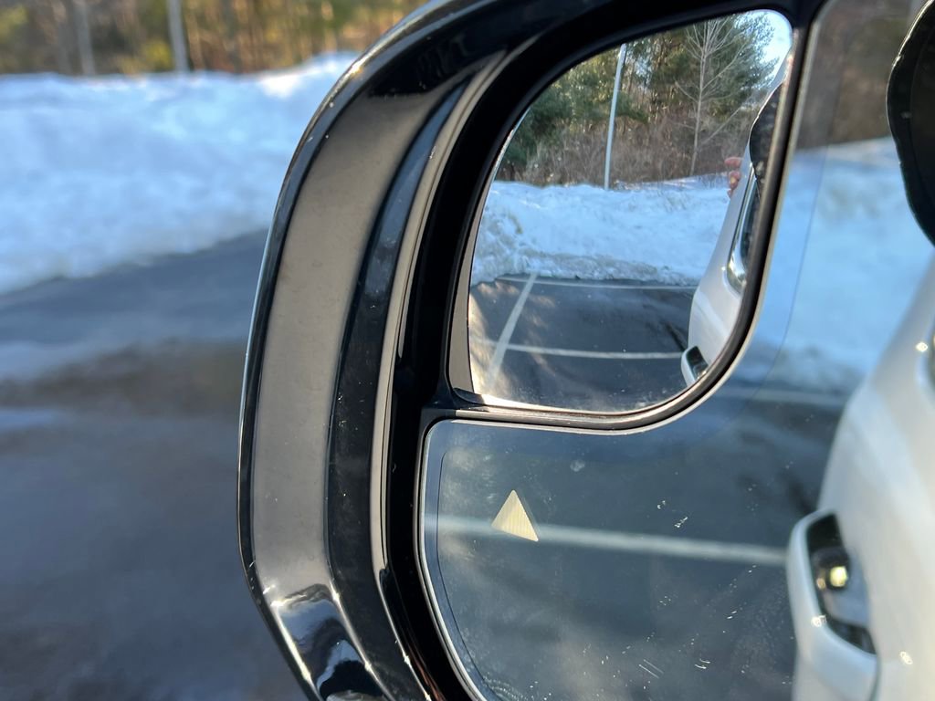 Used 2022 Jeep Grand Wagoneer Series I w/ Flexible Seating Group image 28