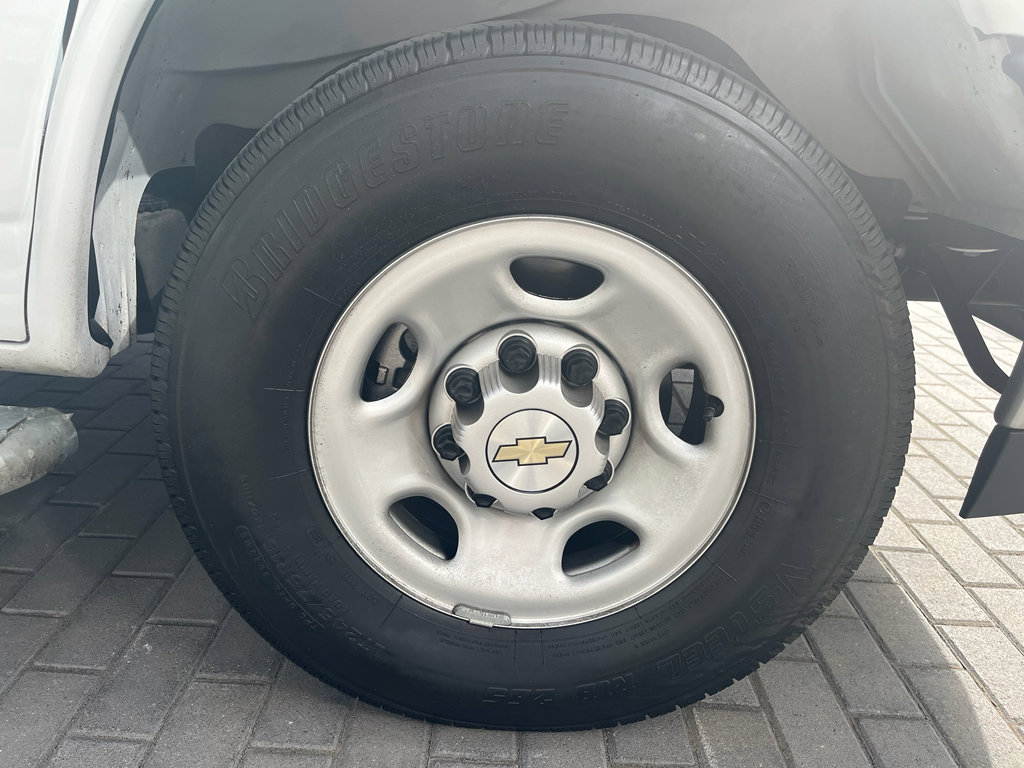 Used 2023 Chevrolet Express 2500 w/ Driver Convenience Package image 13