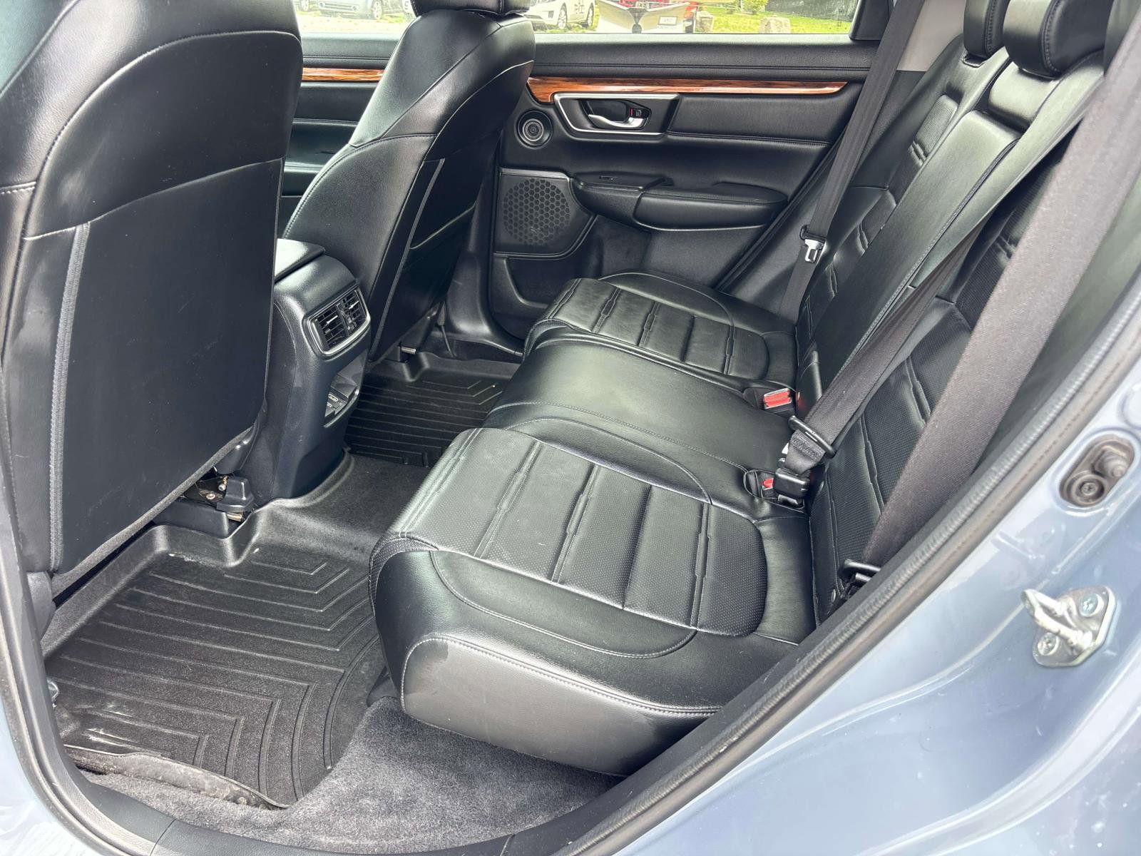 Used 2020 Honda CR-V Touring image 9