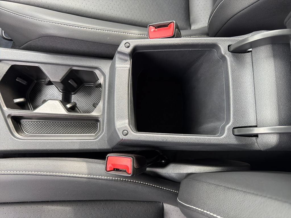 Used 2022 Volkswagen Tiguan SE AWD/4WD image 24