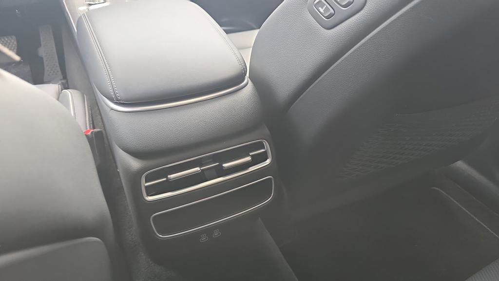 New 2026 Genesis GV70 2.5T Advanced AWD/4WD image 11