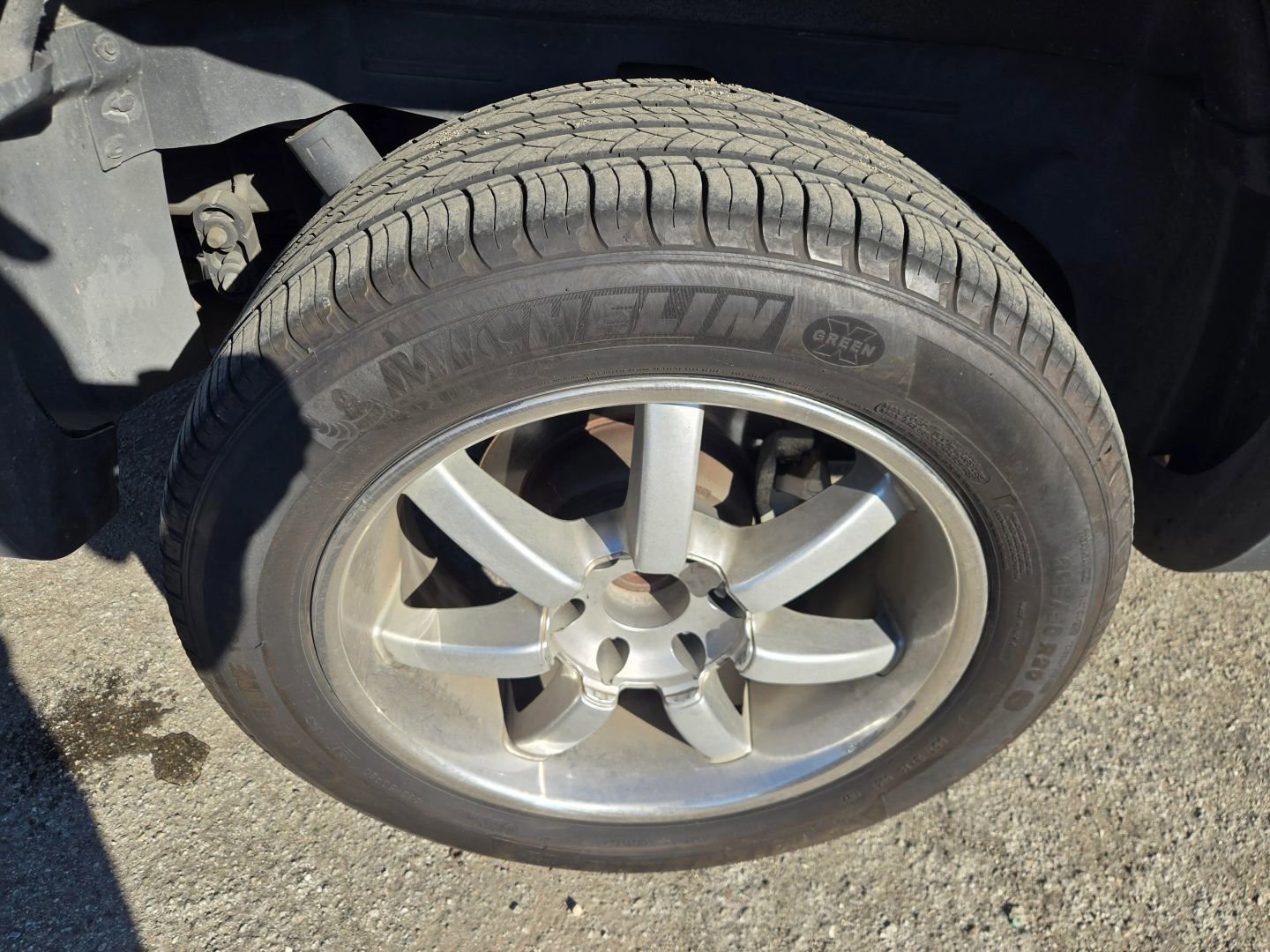 Used 2005 Chevrolet Avalanche LT w/ Preferred Equipment Group RWD image 29