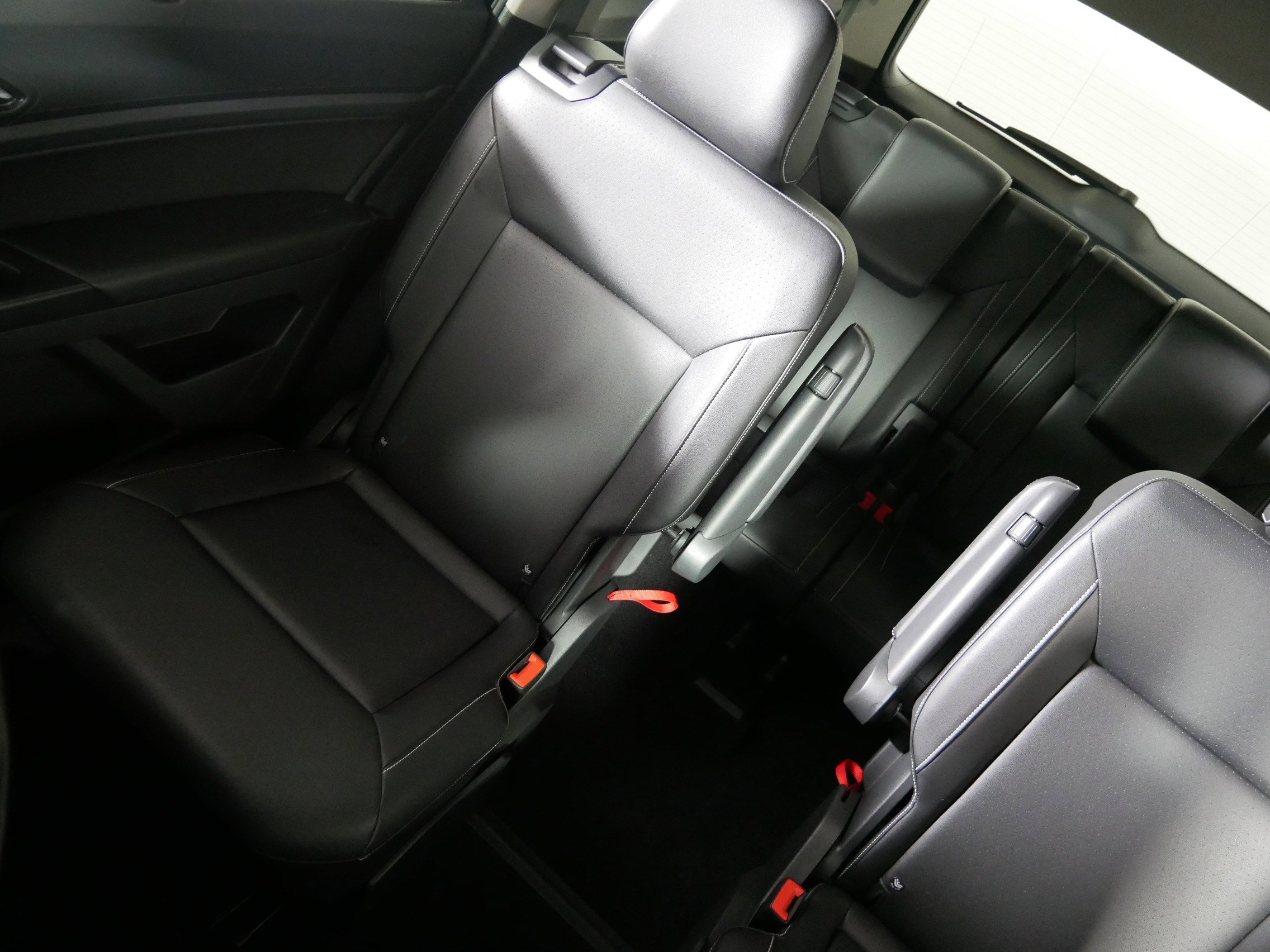 Used 2021 Volkswagen Atlas SEL image 12