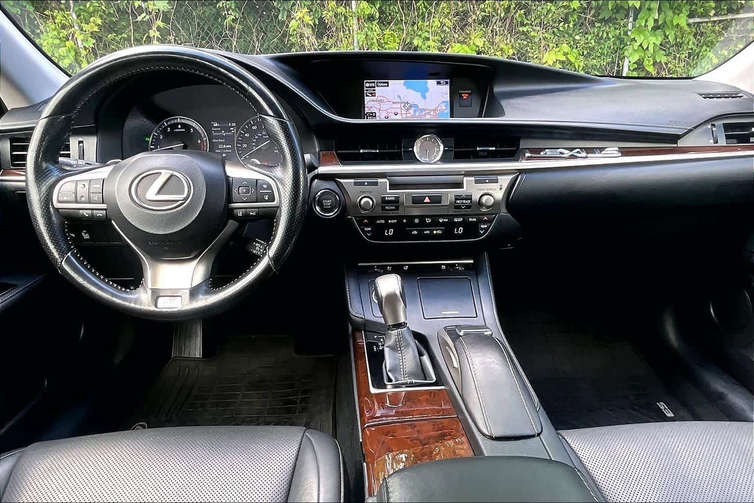 Used 2016 Lexus ES 350 w/ Navigation System Package FWD image 16