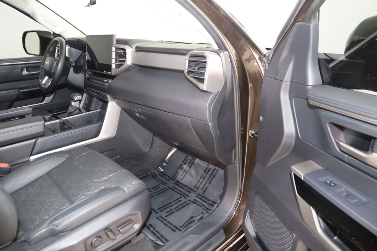 Used 2022 Toyota Tundra Limited AWD/4WD image 41