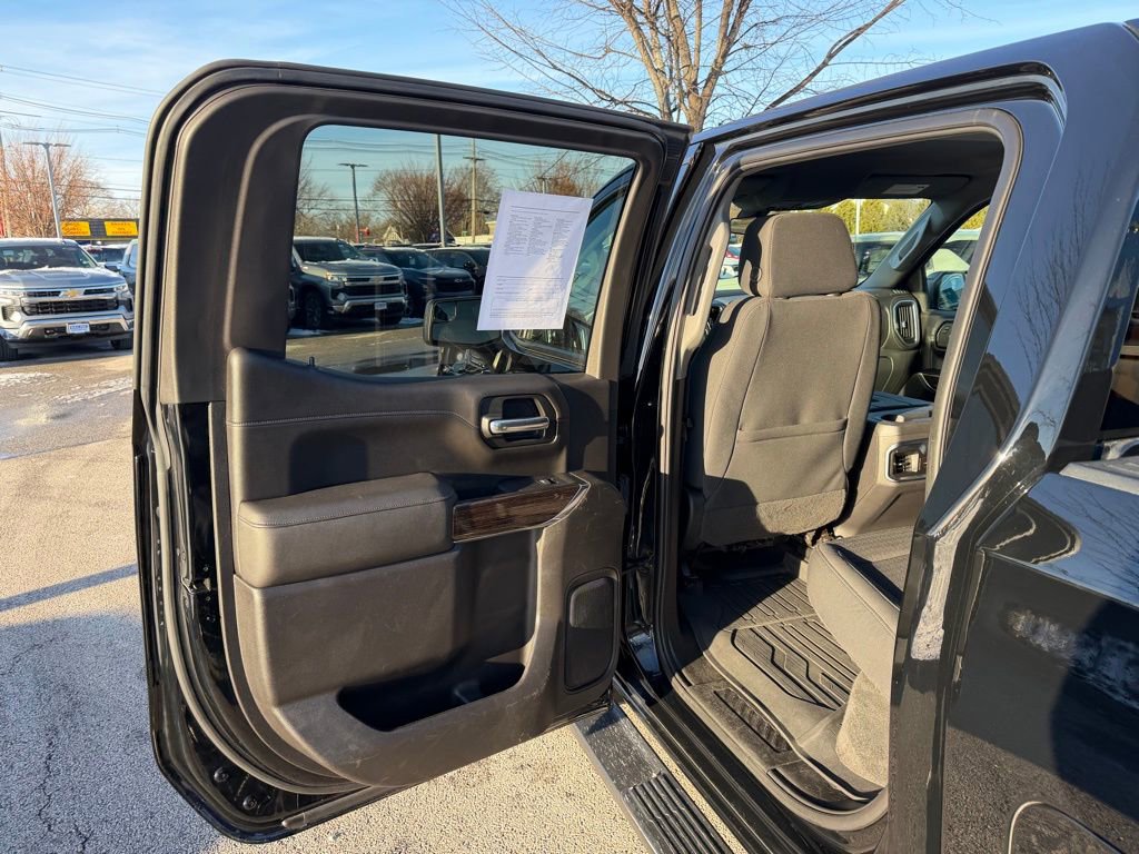 Used 2020 GMC Sierra 1500 Elevation w/ Elevation Value Package image 17