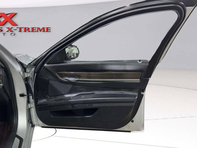 Used 2012 BMW 740Li image 49