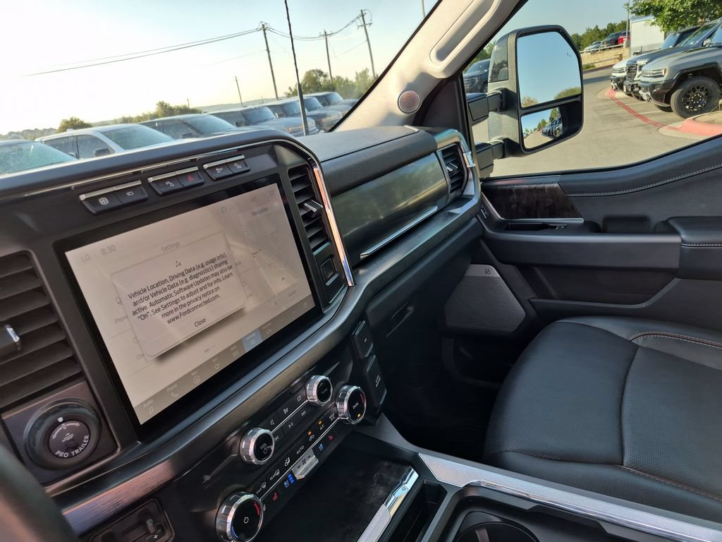 Used 2024 Ford F250 Lariat w/ Lariat Ultimate Package AWD/4WD image 28