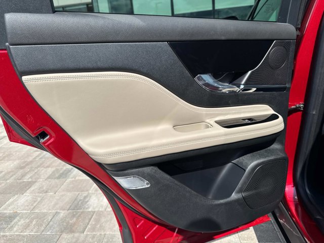 New 2025 Lincoln Corsair FWD image 15