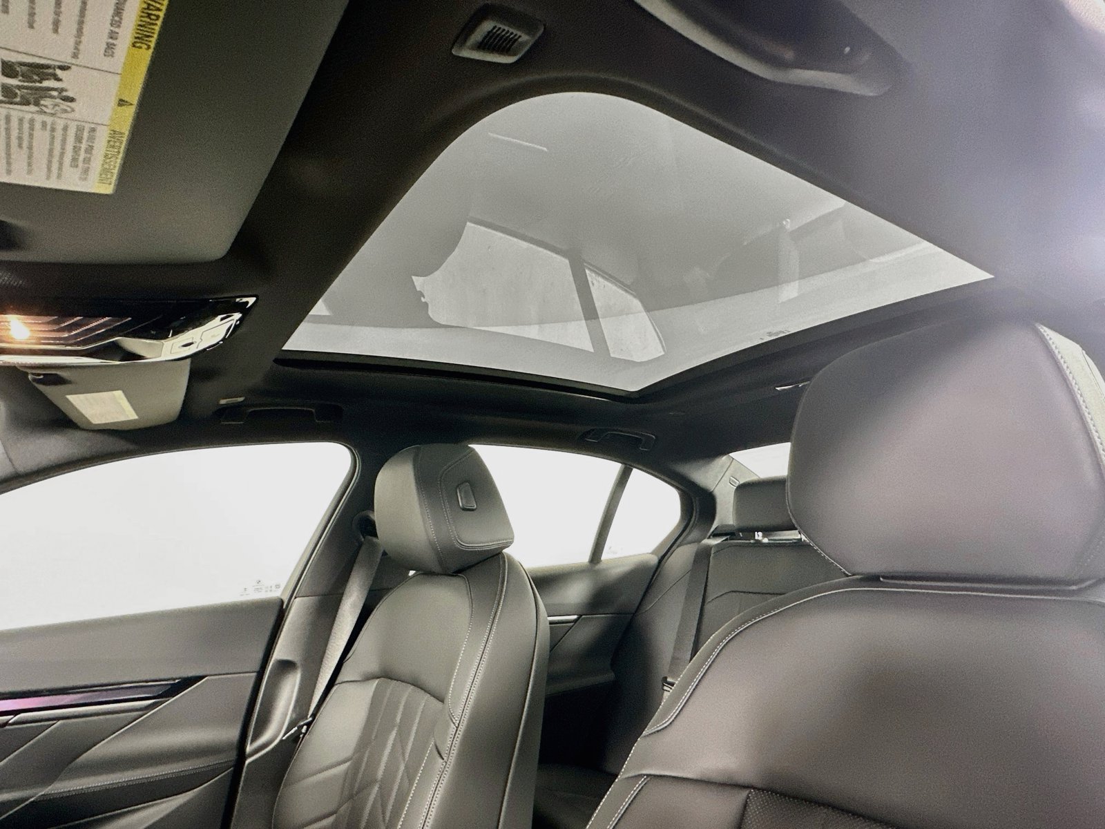 New 2027 BMW 550e xDrive AWD/4WD image 31