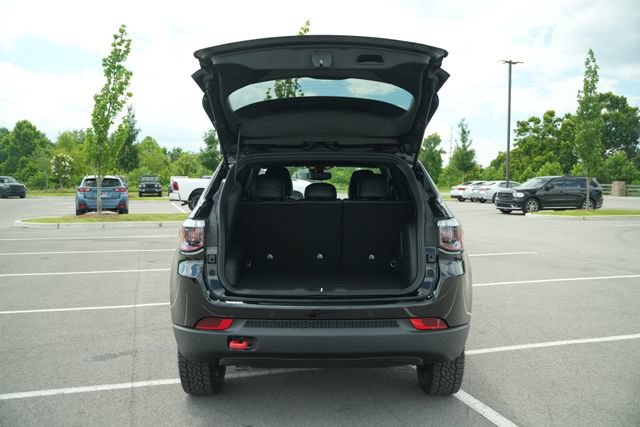 New 2026 Jeep Compass Trailhawk w/ Sun, Sound & Navigation Group AWD/4WD image 16