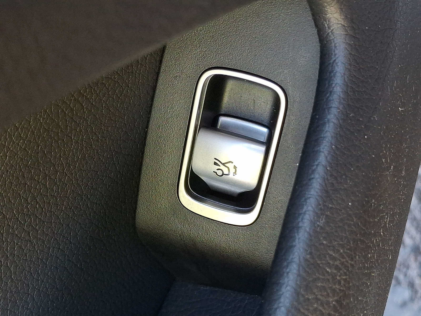 Certified 2023 Mercedes-Benz EQS 580 4MATIC Sedan image 24