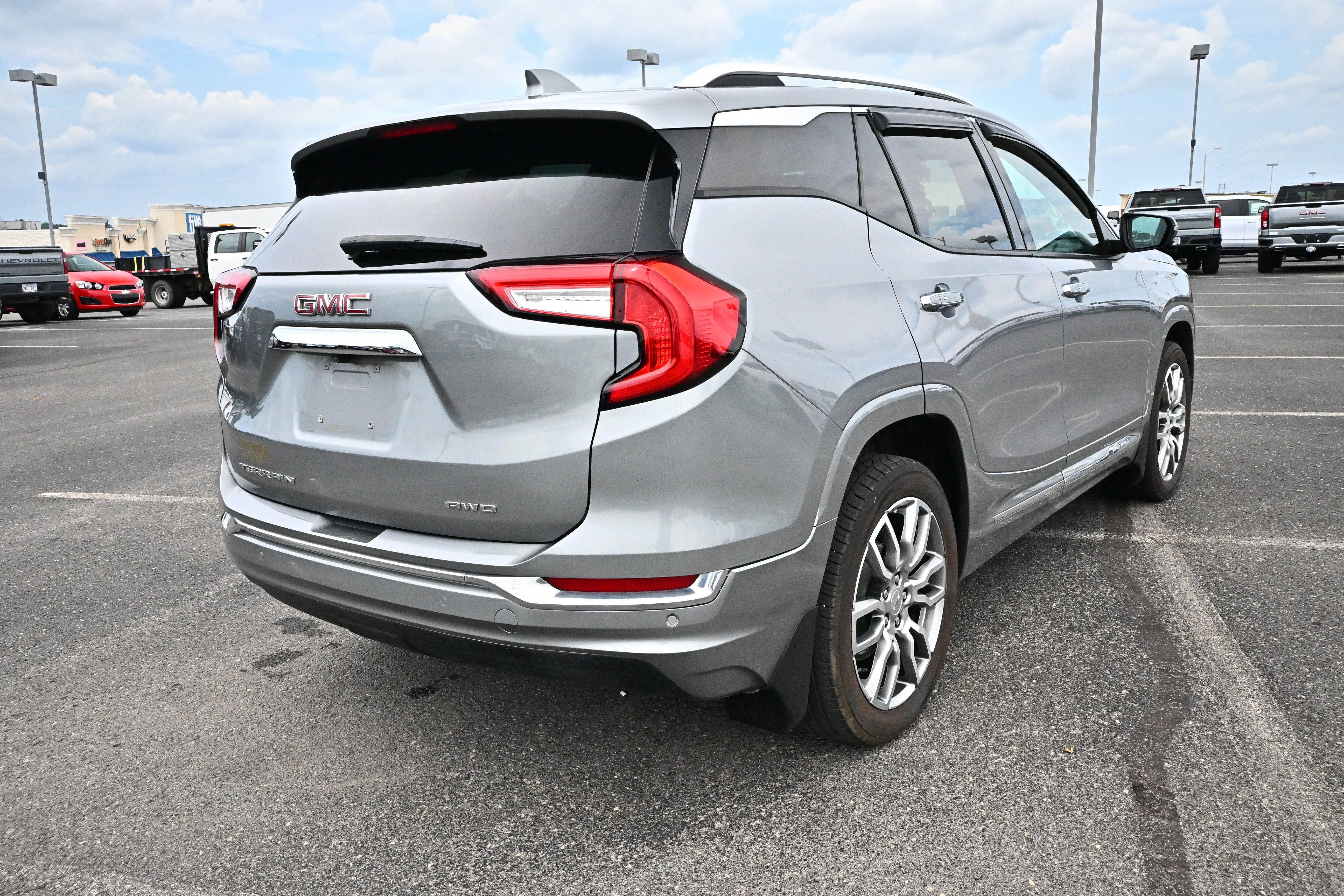 Used 2023 GMC Terrain Denali w/ LPO, Floor Liner Package AWD/4WD image 8