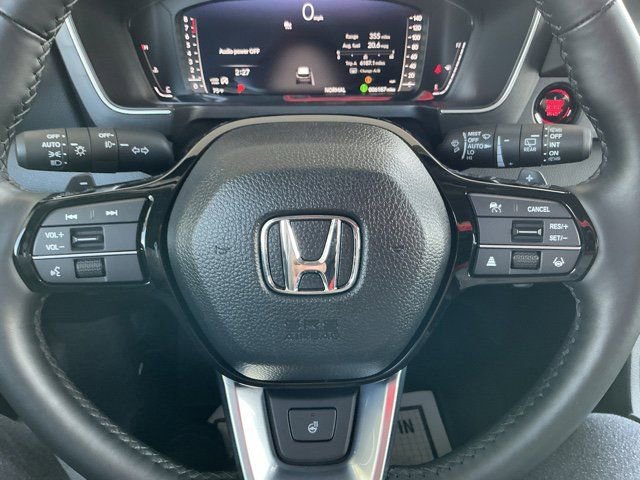Used 2025 Honda Pilot Elite image 30