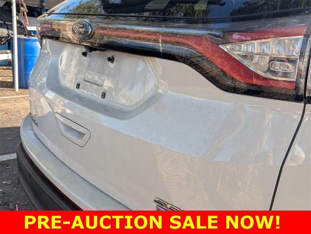 Used 2018 Ford Edge SEL image 15