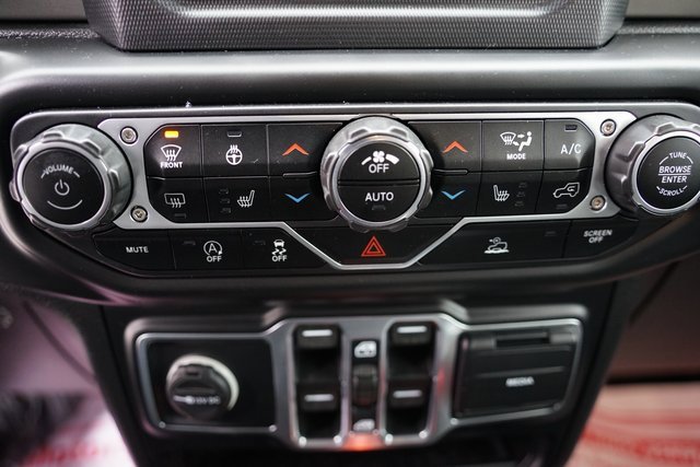 Used 2021 Jeep Gladiator Willys image 17