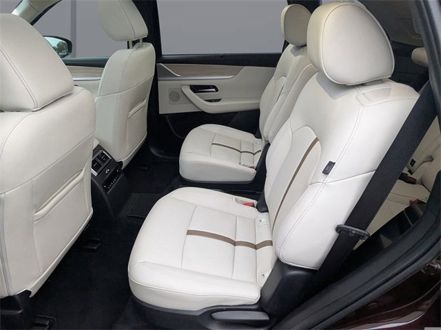 Used 2024 MAZDA CX-90 3.3 Turbo w/ Premium Plus Pkg image 14