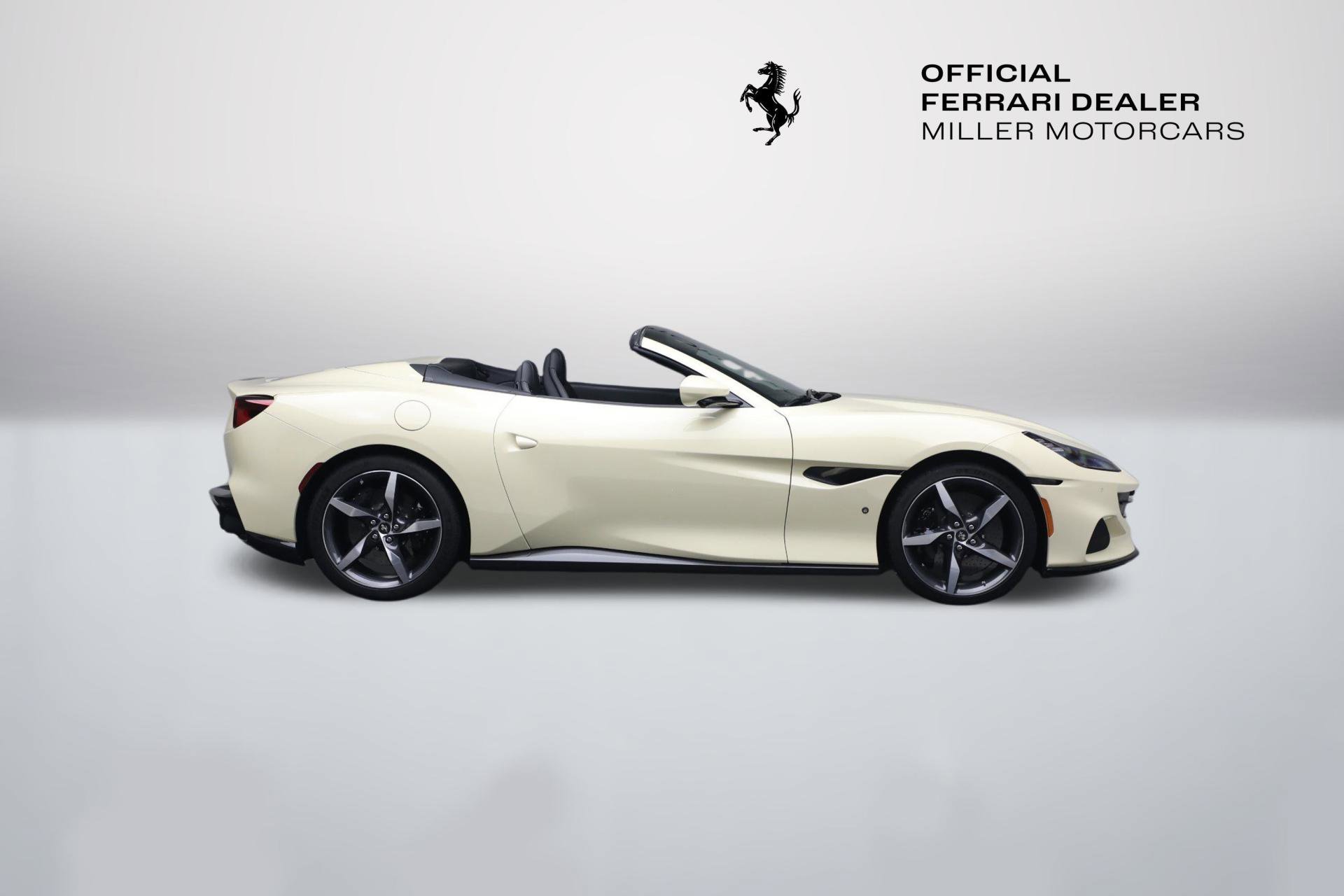 Certified 2023 Ferrari Portofino M image 10