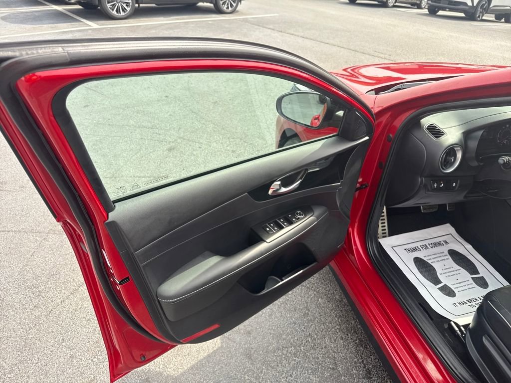Used 2024 Kia Forte GT-Line w/ GT-Line Premium Package image 10