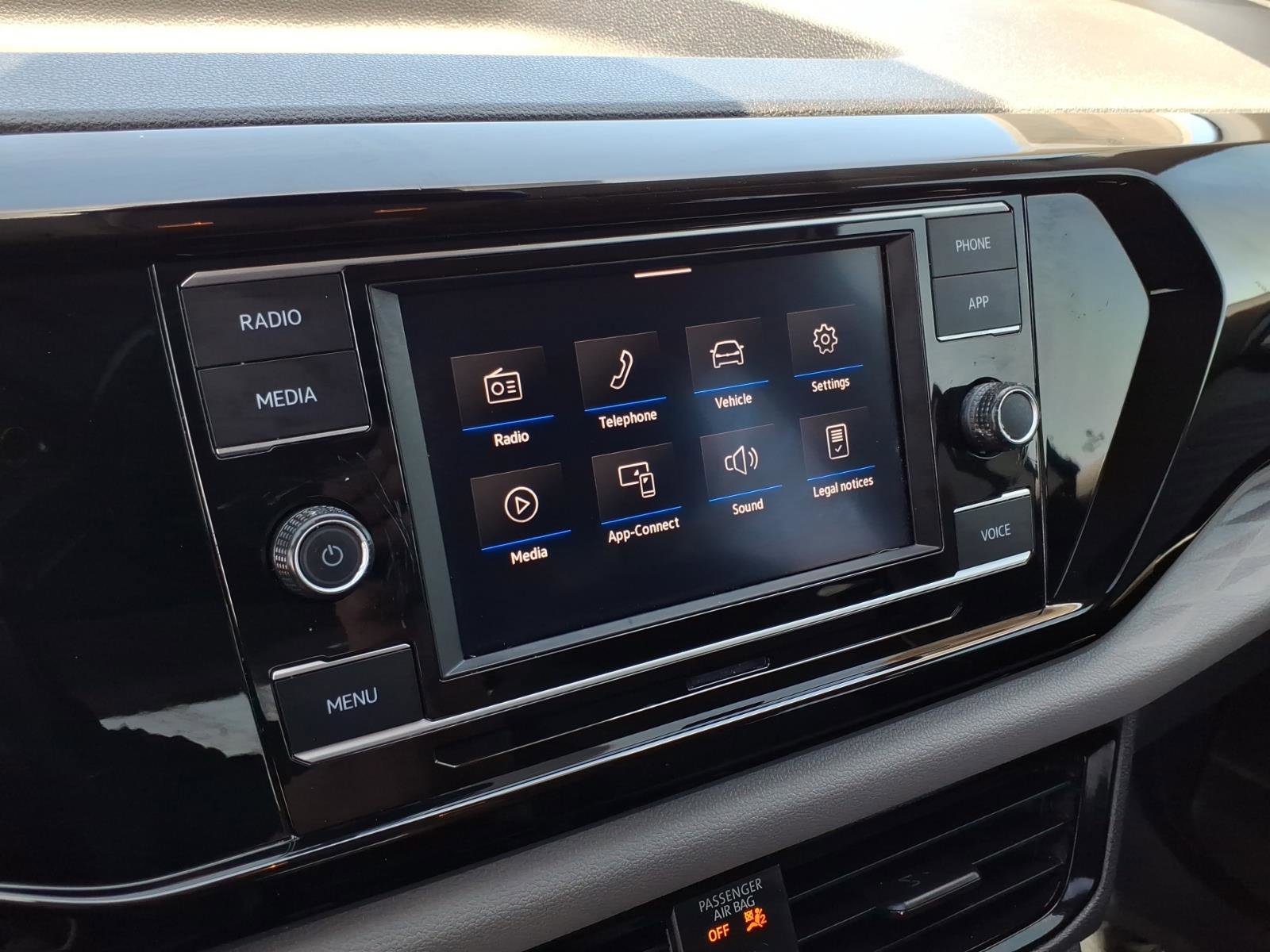 Certified 2024 Volkswagen Taos S FWD image 27