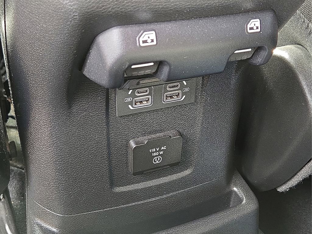 Used 2022 Jeep Wrangler Unlimited Rubicon 4xe image 17