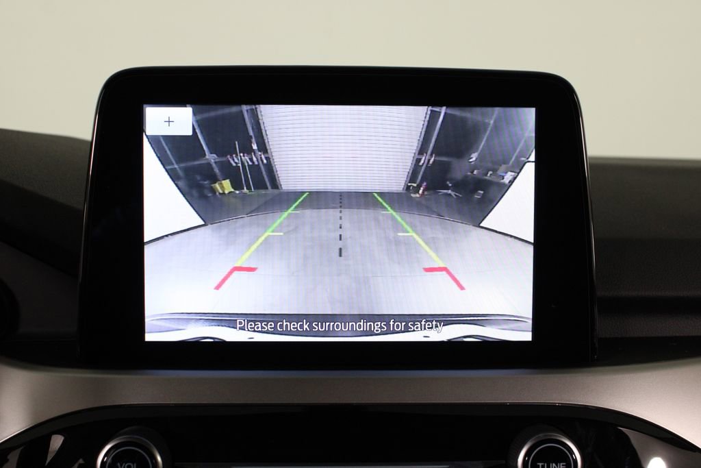 Used 2020 Ford Escape SE image 30